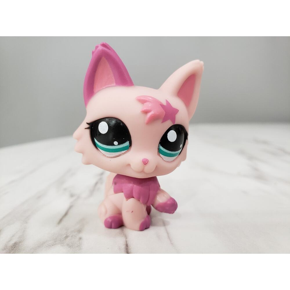 Authentic LPS Littlest Pet Shop‎ #2465 Pink Wolf Cat
